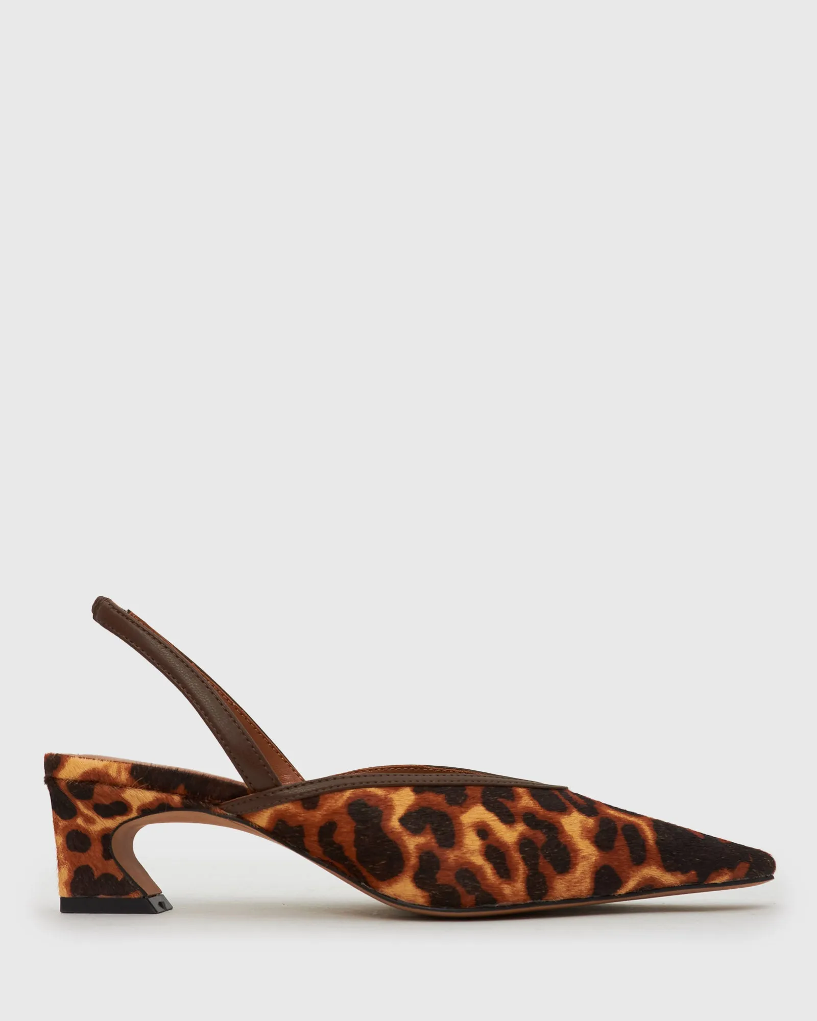 AKITO Kitten Heel Slingback Point