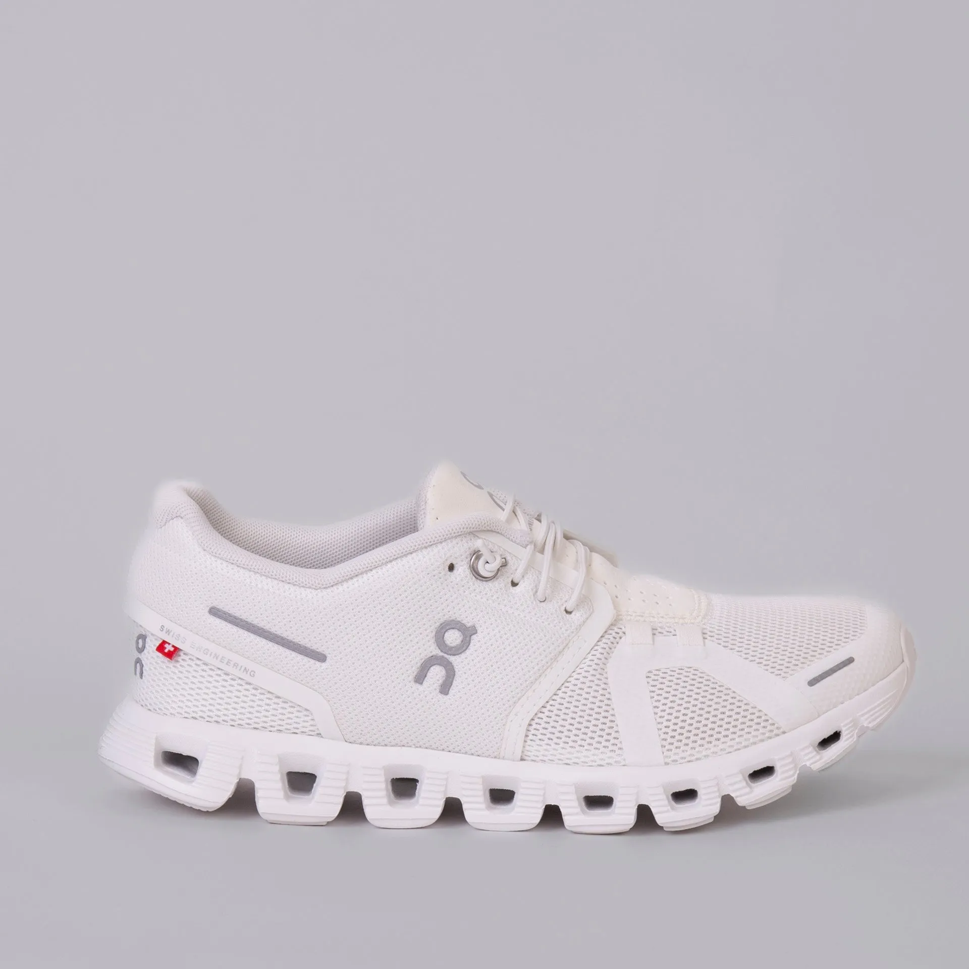 ON SNEAKERS CLOUD 5 ALL WHITE